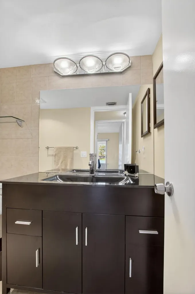 1027 Yarmouth Drive Boca Raton FL 33434