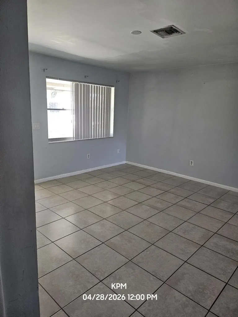 1002 Mcintosh Street West Palm Beach FL 33405