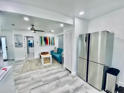 701 NE 17 Way Fort Lauderdale FL 33304