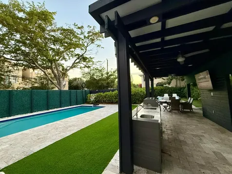 701 NE 17 Way Fort Lauderdale FL 33304