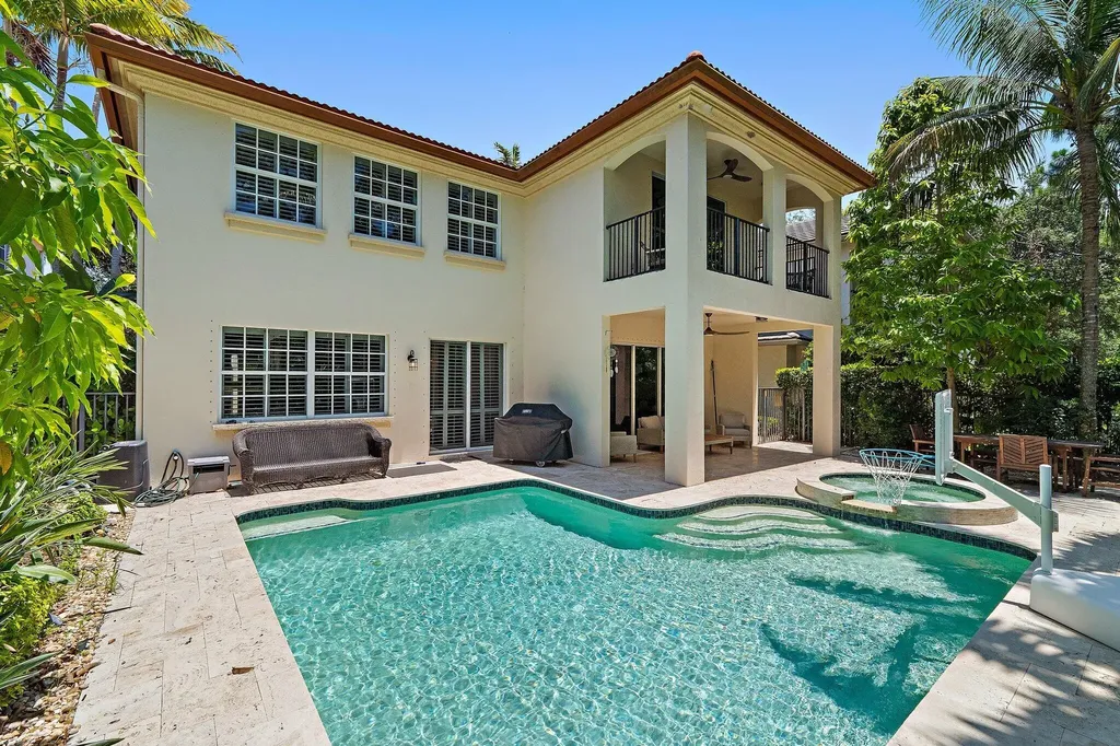1905 Flower Drive Palm Beach Gardens FL 33410