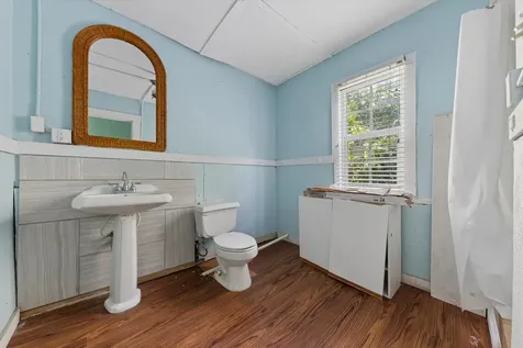 427 El Prado West Palm Beach FL 33405