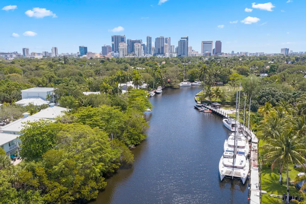 1333 SW 4th Court Fort Lauderdale FL 33312
