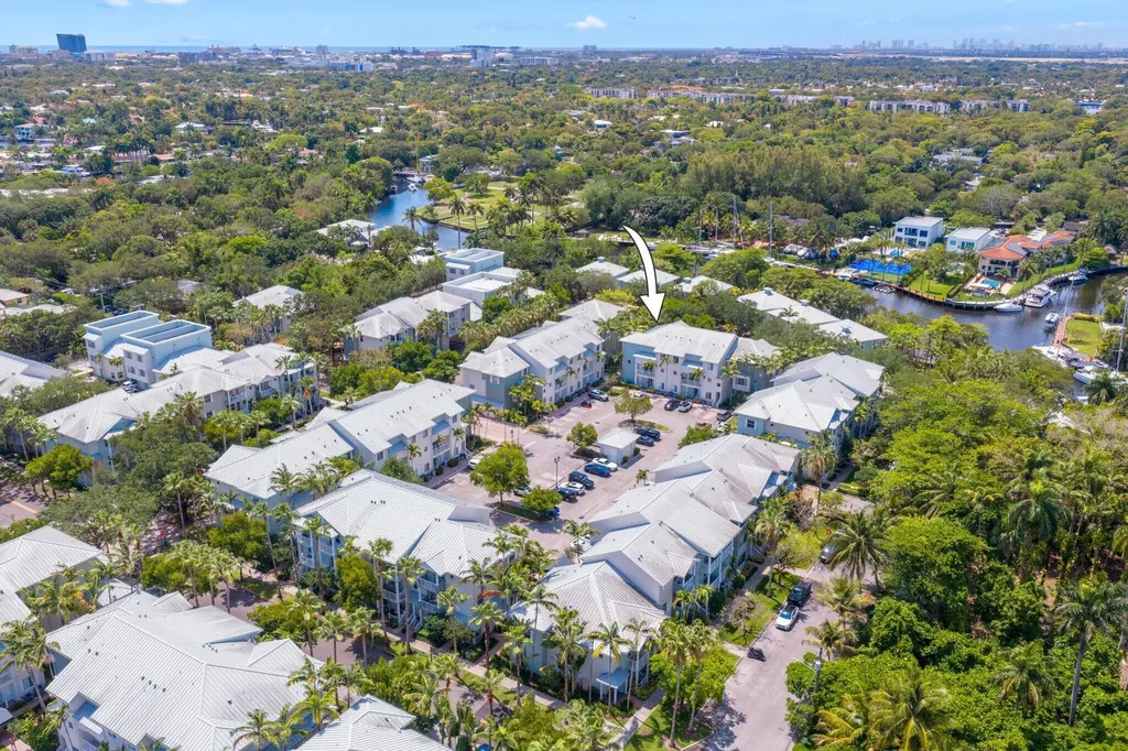 1333 SW 4th Court Fort Lauderdale FL 33312