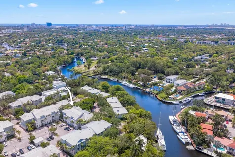 1333 SW 4th Court Fort Lauderdale FL 33312