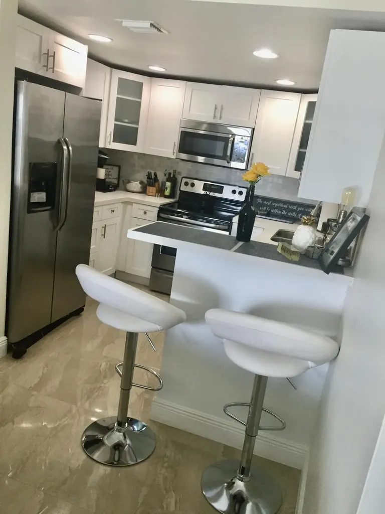 2900 NE 30th Street Fort Lauderdale FL 33306