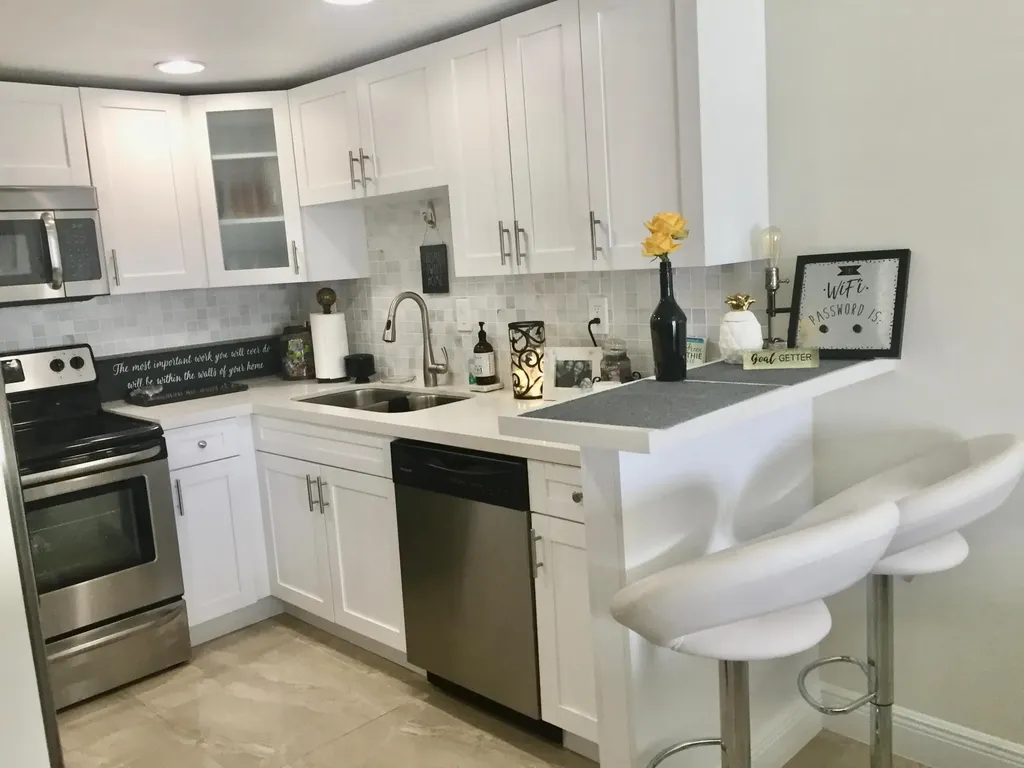 2900 NE 30th Street Fort Lauderdale FL 33306