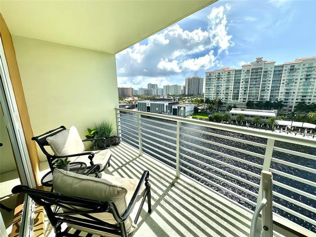 2900 NE 30th Street Fort Lauderdale FL 33306