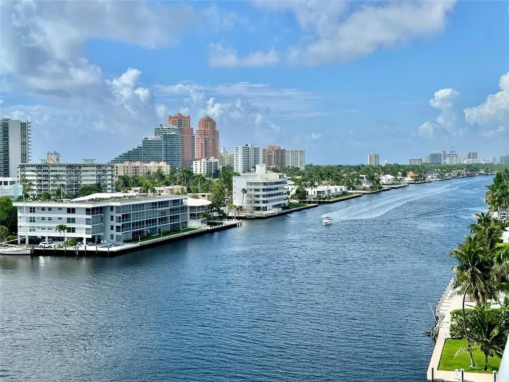 2900 NE 30th Street Fort Lauderdale FL 33306