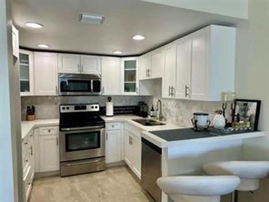 2900 NE 30th Street Fort Lauderdale FL 33306