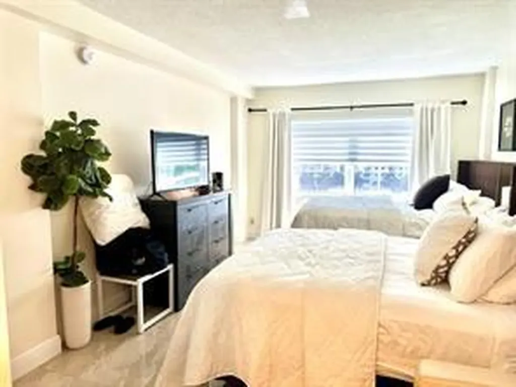 2900 NE 30th Street Fort Lauderdale FL 33306