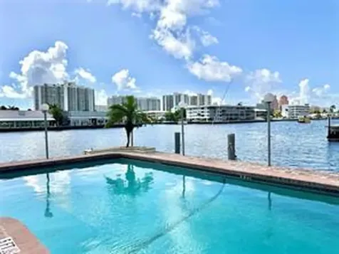 2900 NE 30th Street Fort Lauderdale FL 33306