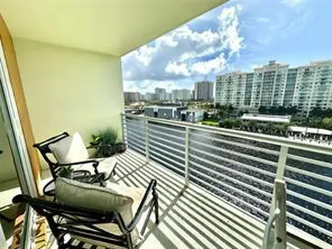 2900 NE 30th Street Fort Lauderdale FL 33306