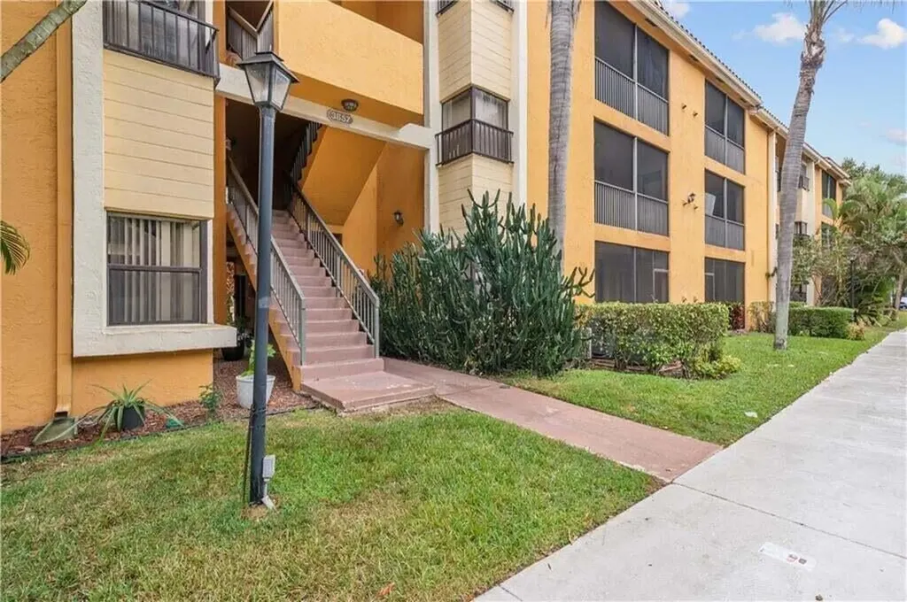 3857 Coral Tree Circle Coconut Creek FL 33073