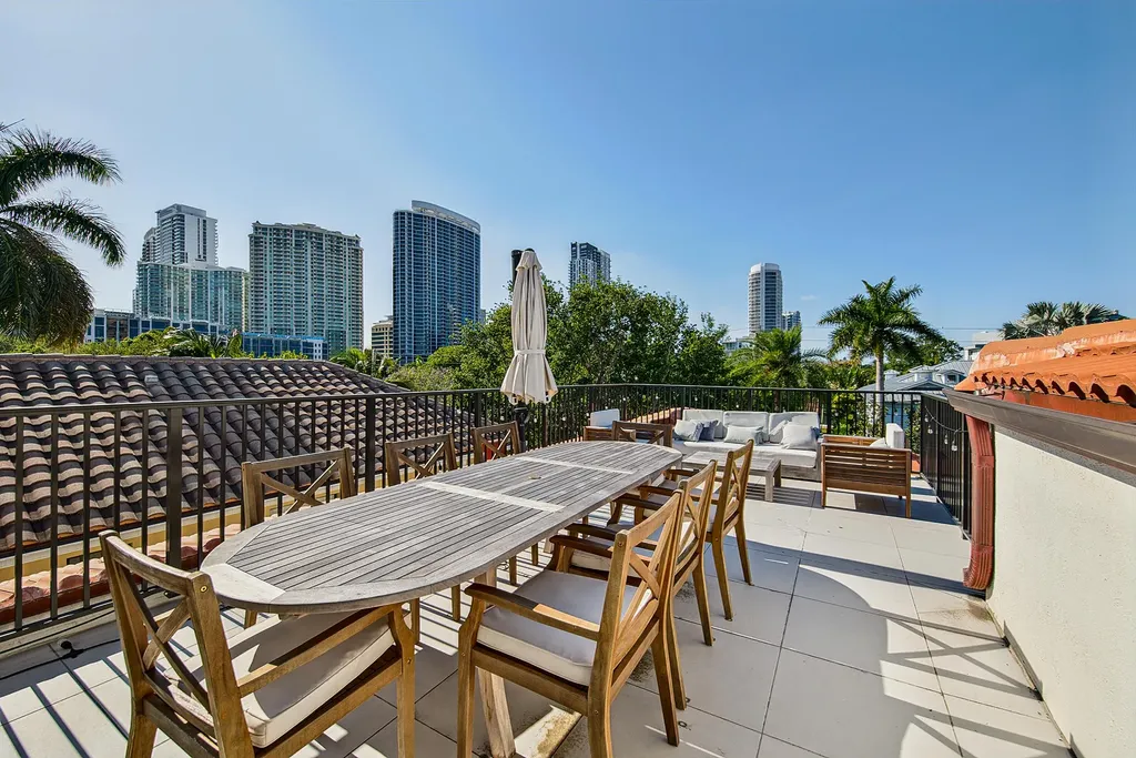 804 N Rio Vista Boulevard Fort Lauderdale FL 33301