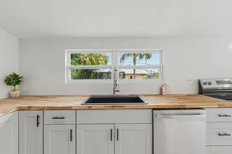 1566 NW 9th Avenue Stuart FL 34994