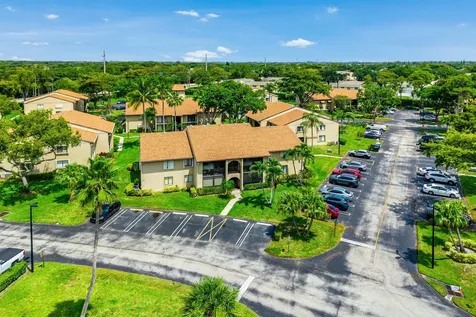 509 Shady Pine Way Greenacres FL 33415
