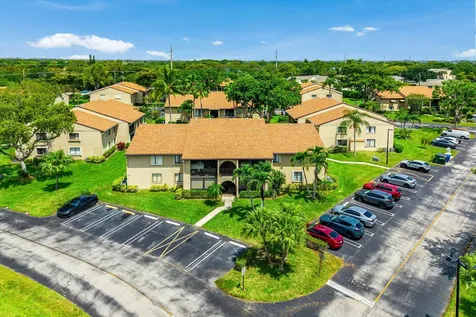 509 Shady Pine Way Greenacres FL 33415