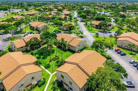 509 Shady Pine Way Greenacres FL 33415
