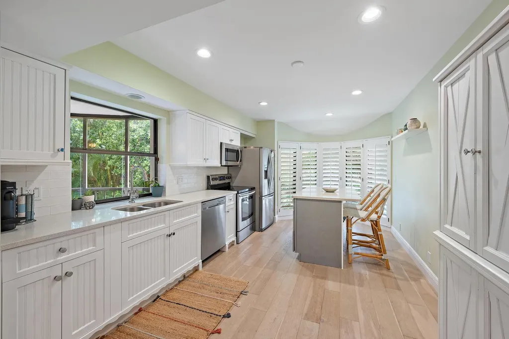 17165 Waterbend Drive Jupiter FL 33477