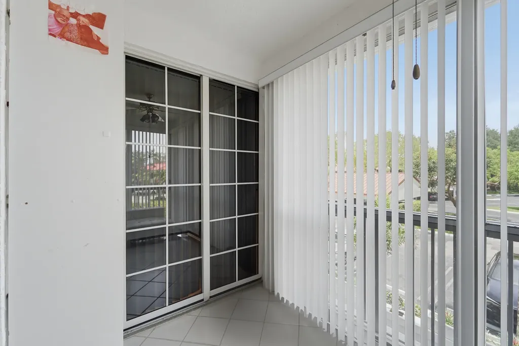 4106 W Palm Aire Drive Pompano Beach FL 33069