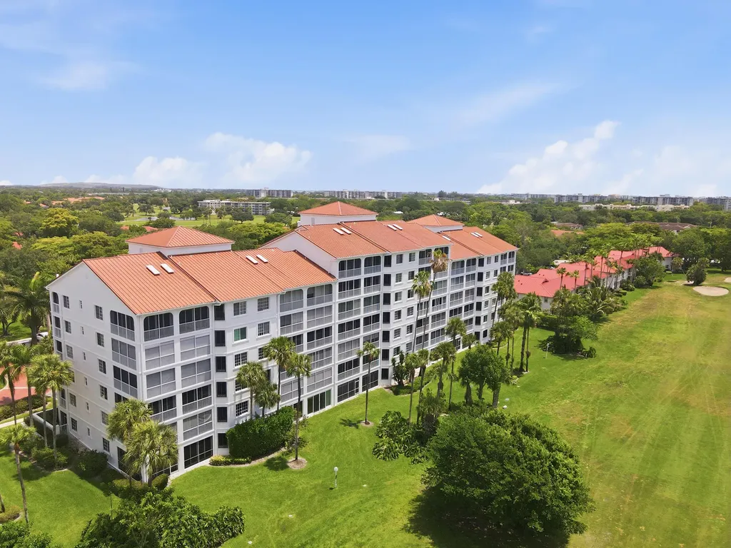 4106 W Palm Aire Drive Pompano Beach FL 33069