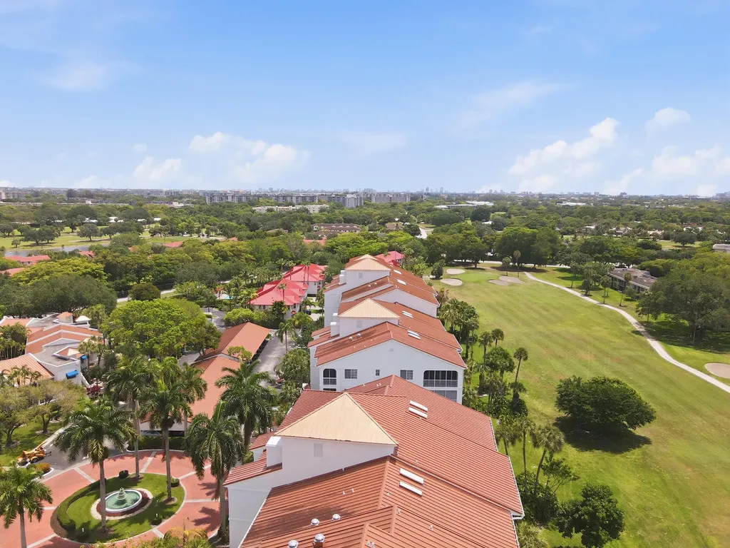 4106 W Palm Aire Drive Pompano Beach FL 33069