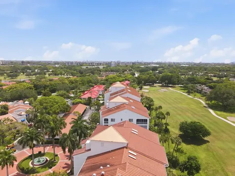 4106 W Palm Aire Drive Pompano Beach FL 33069