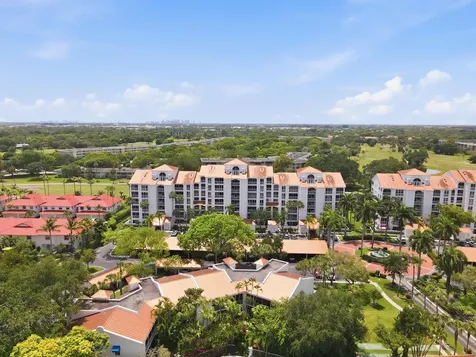 4106 W Palm Aire Drive Pompano Beach FL 33069