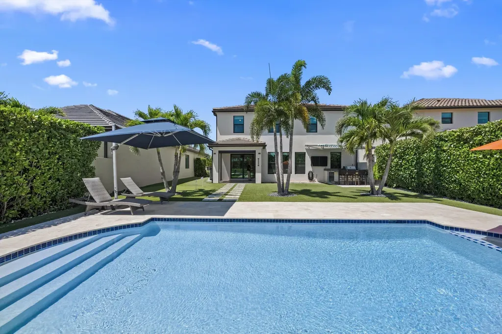 8779 Grand Prix Lane Boynton Beach FL 33472