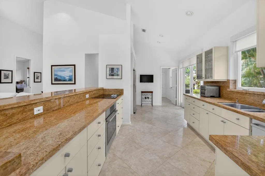 2054 NW 56th Street Boca Raton FL 33496