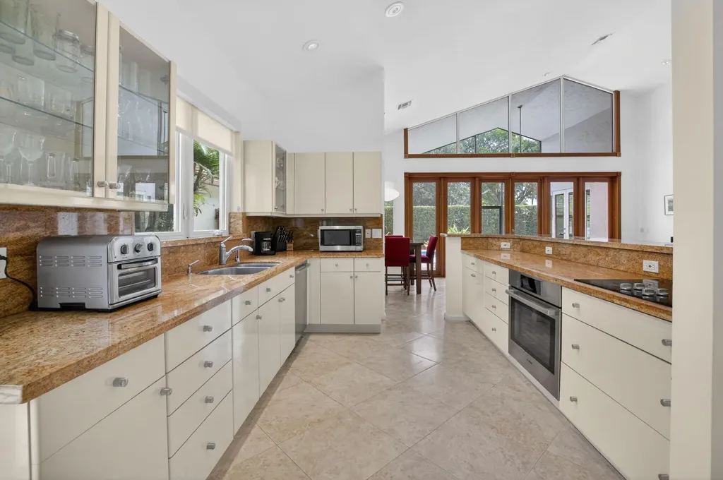 2054 NW 56th Street Boca Raton FL 33496