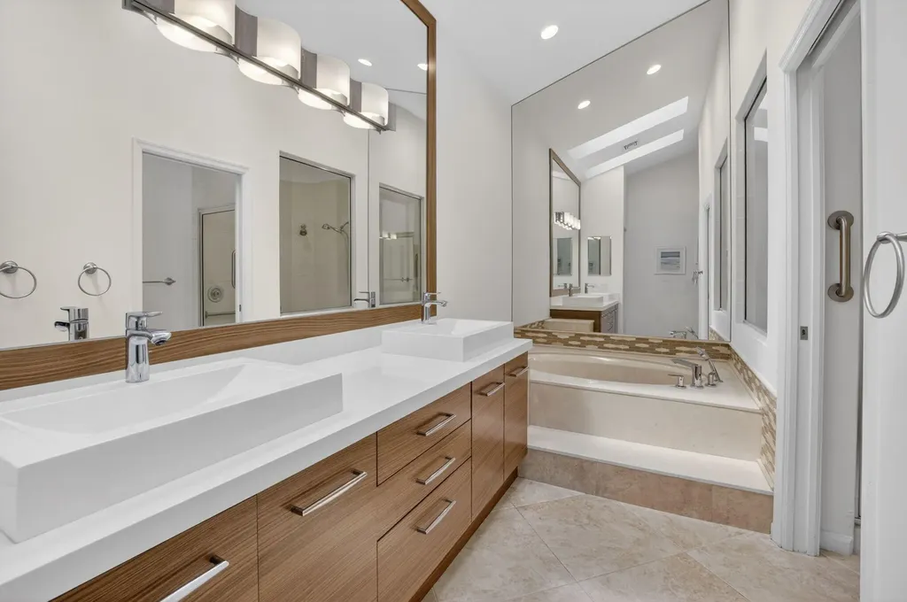 2054 NW 56th Street Boca Raton FL 33496