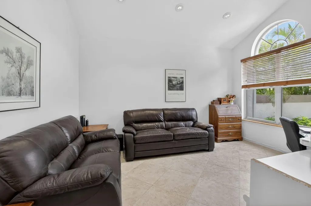 2054 NW 56th Street Boca Raton FL 33496