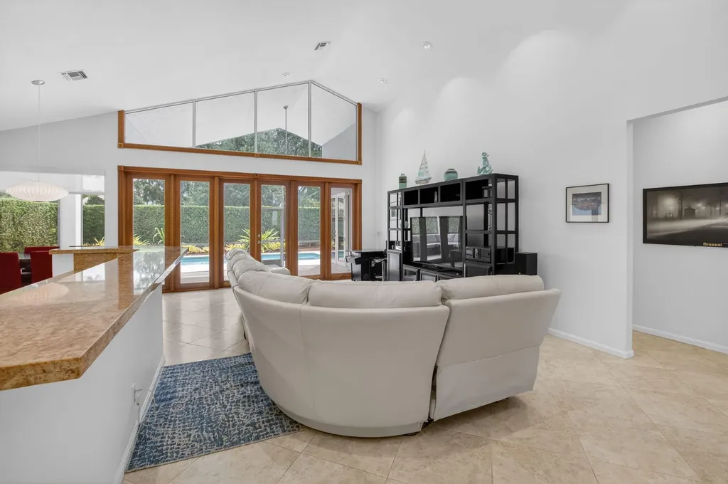 2054 NW 56th Street Boca Raton FL 33496