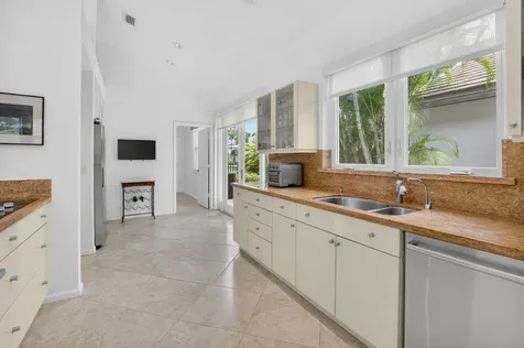2054 NW 56th Street Boca Raton FL 33496
