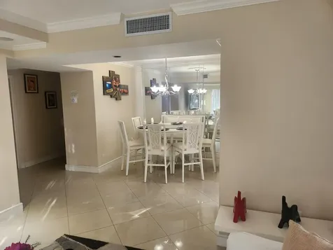 4160 Inverrary Drive Lauderhill FL 33319
