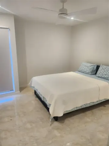 4160 Inverrary Drive Lauderhill FL 33319
