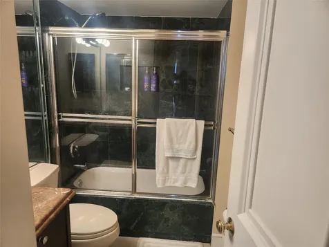 4160 Inverrary Drive Lauderhill FL 33319