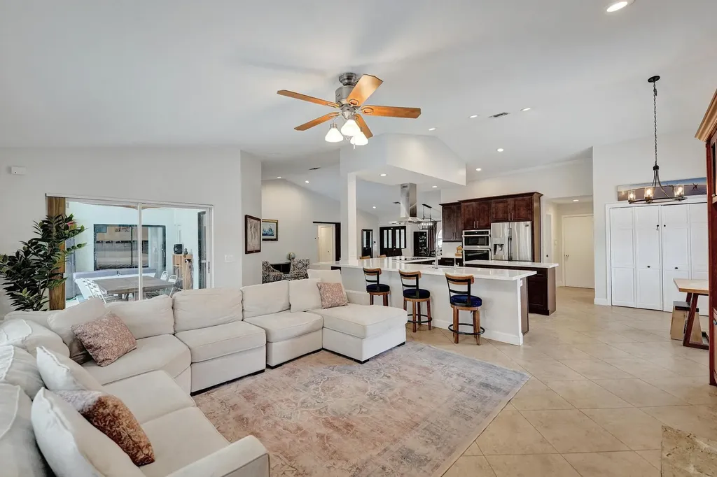 10050 NW 14th Street Plantation FL 33322