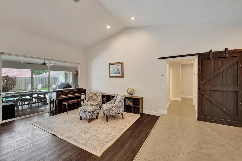 10050 NW 14th Street Plantation FL 33322