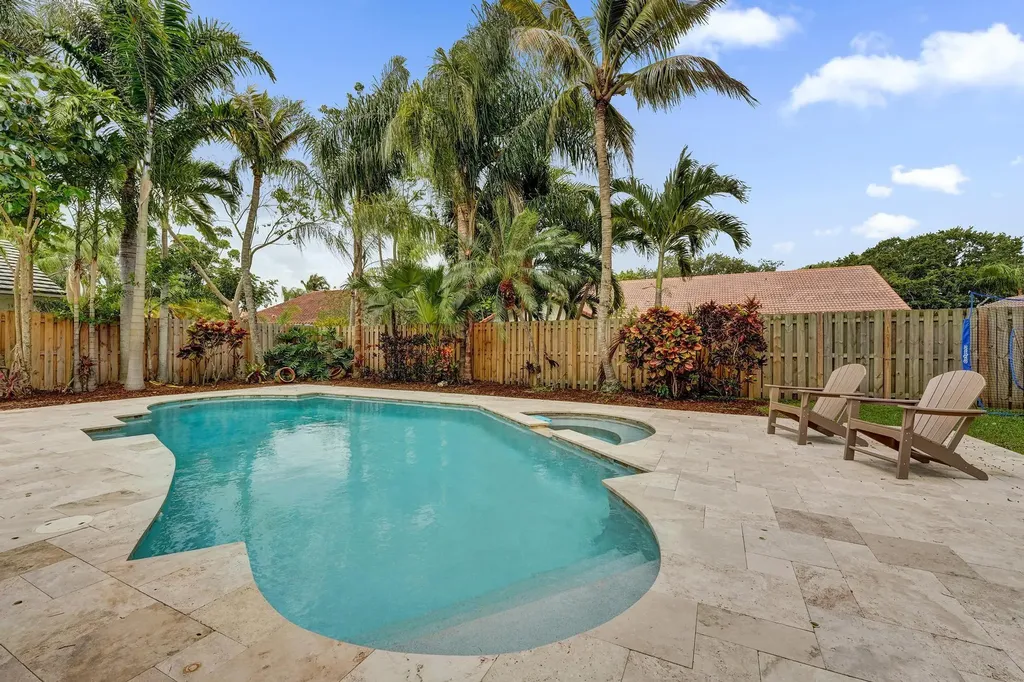 10050 NW 14th Street Plantation FL 33322