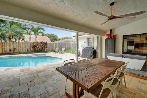 10050 NW 14th Street Plantation FL 33322