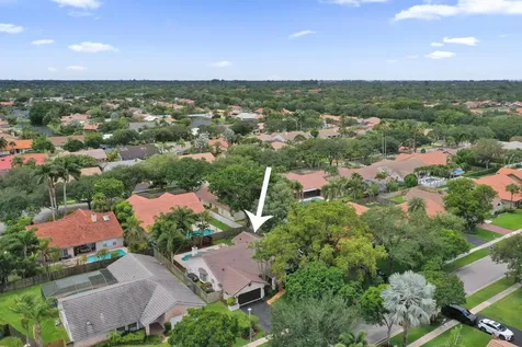 10050 NW 14th Street Plantation FL 33322