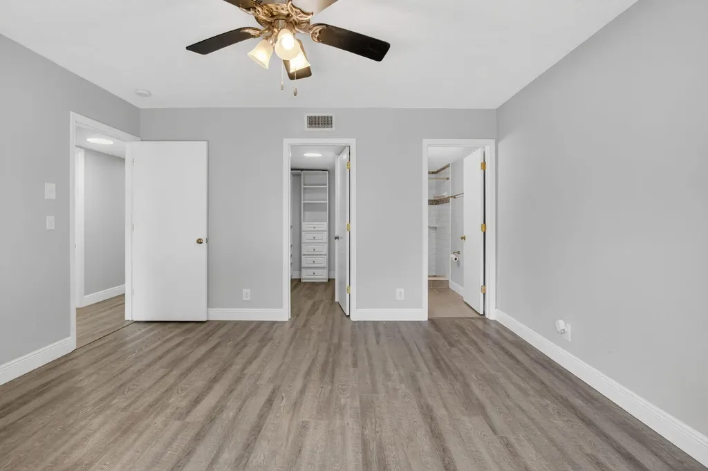2535 SW 22nd Avenue Delray Beach FL 33445