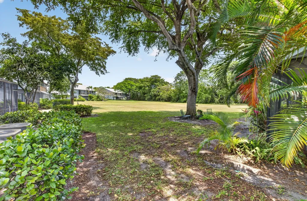 2535 SW 22nd Avenue Delray Beach FL 33445