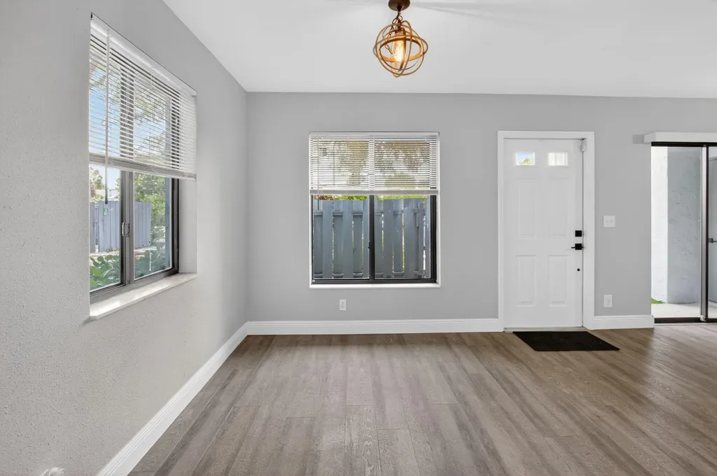 2535 SW 22nd Avenue Delray Beach FL 33445
