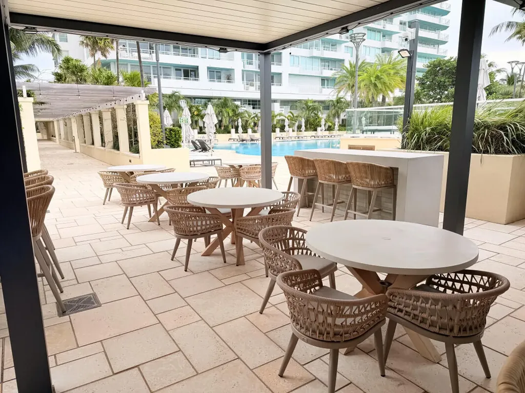 400 S Pointe Drive Miami Beach FL 33139