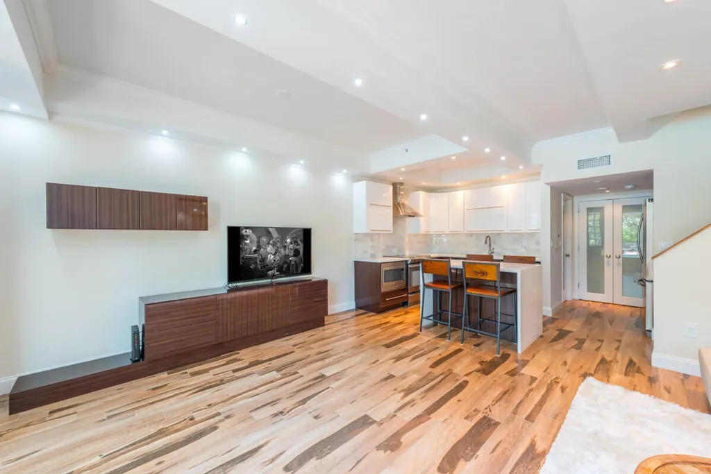 400 S Pointe Drive Miami Beach FL 33139