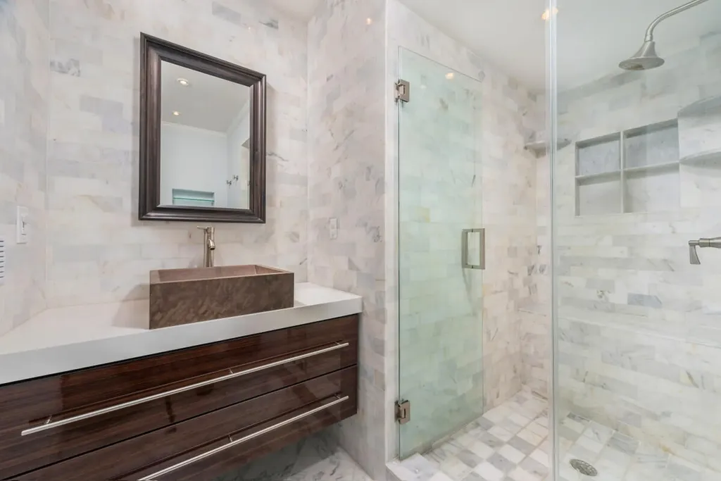 400 S Pointe Drive Miami Beach FL 33139
